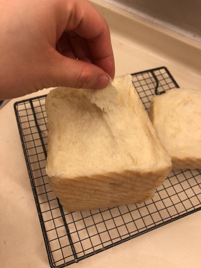 软到拿不起来的生吐司