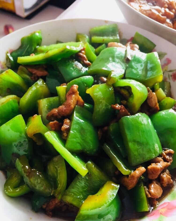 青椒炒肉