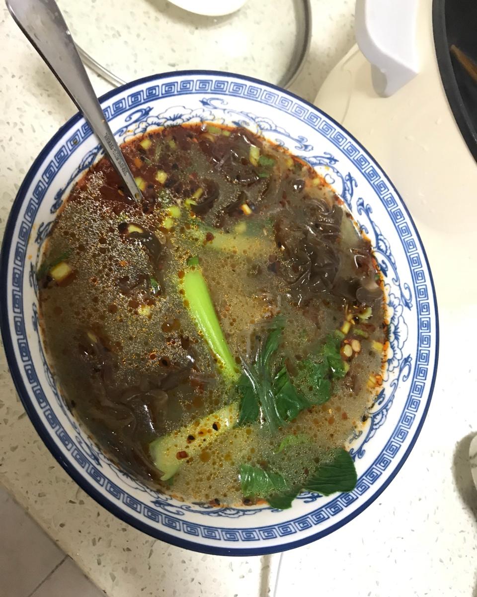 快手酸辣粉丝(米线)