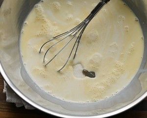 【小高姐】香草冰淇淋 手工制作的经典冰淇淋的做法 步骤1