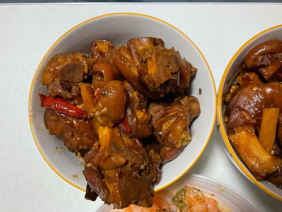 美味的家常菜：红烧猪蹄