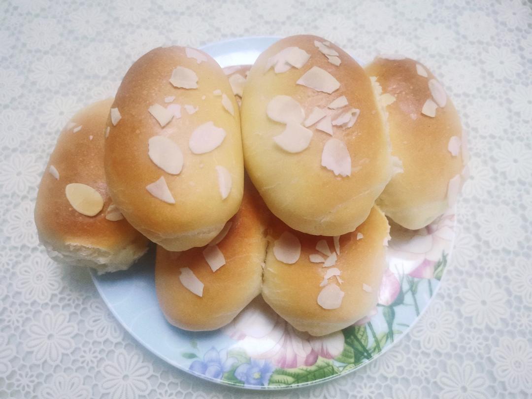 超快手揉餐包面包（水合法，后酵法）步骤详细（附揉面视频，不用摔面）