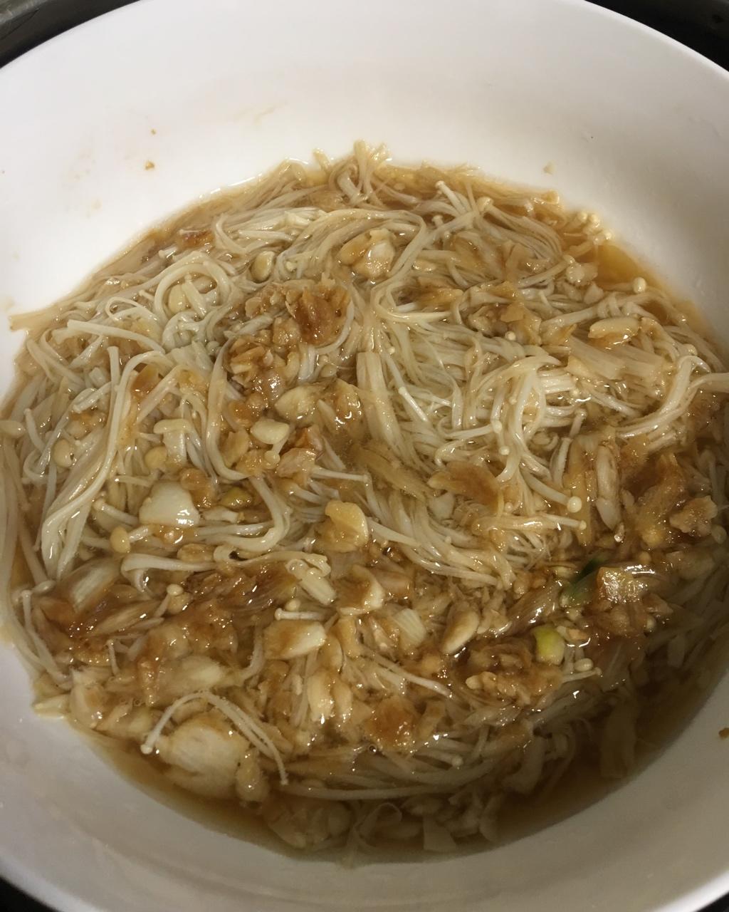 蒜蓉蒸金针菇