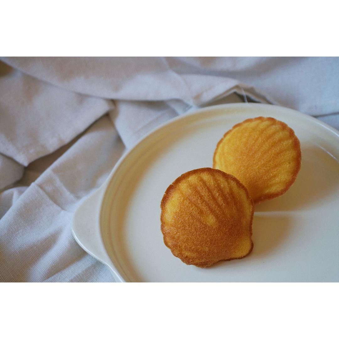 玛德琳（蓝带方）