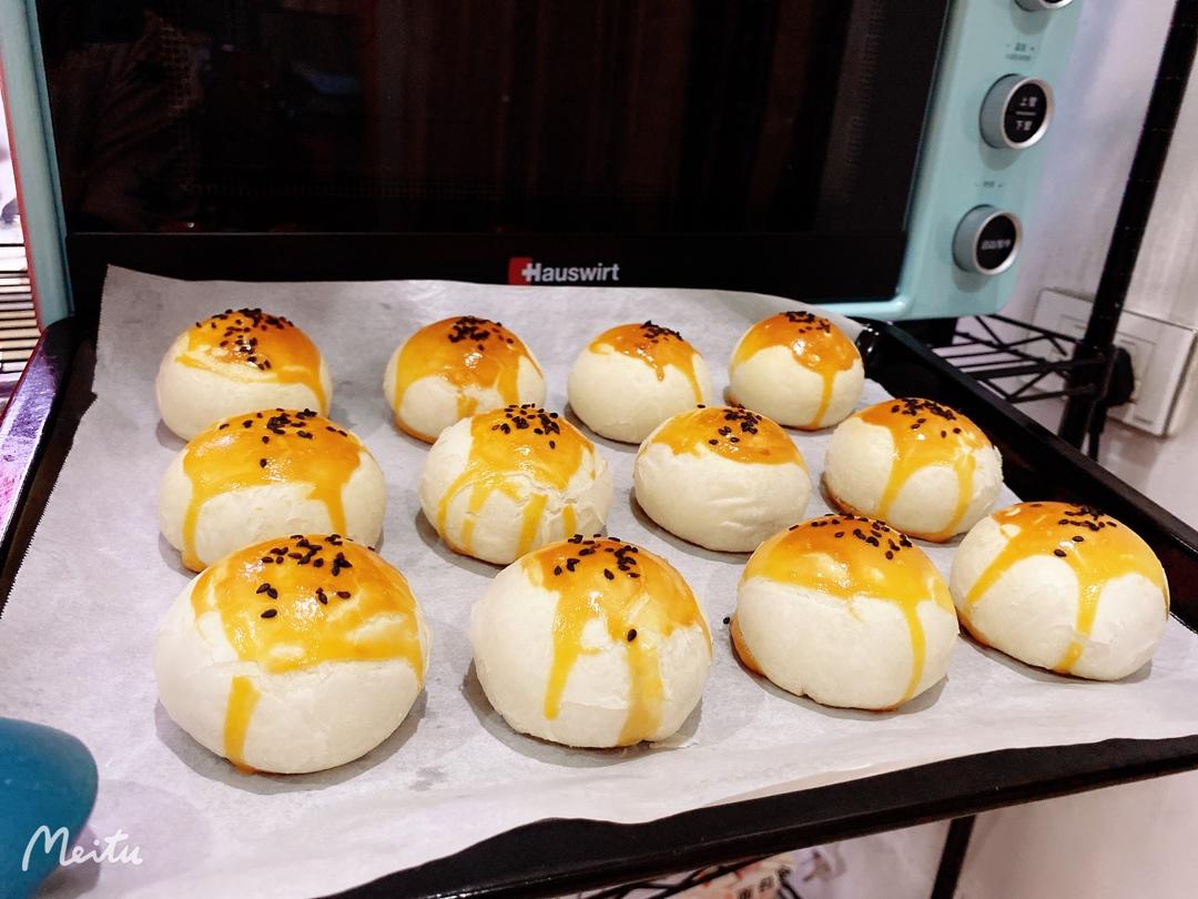 肉松麻薯蛋黄酥——(揉麻薯不烫手的小诀窍)