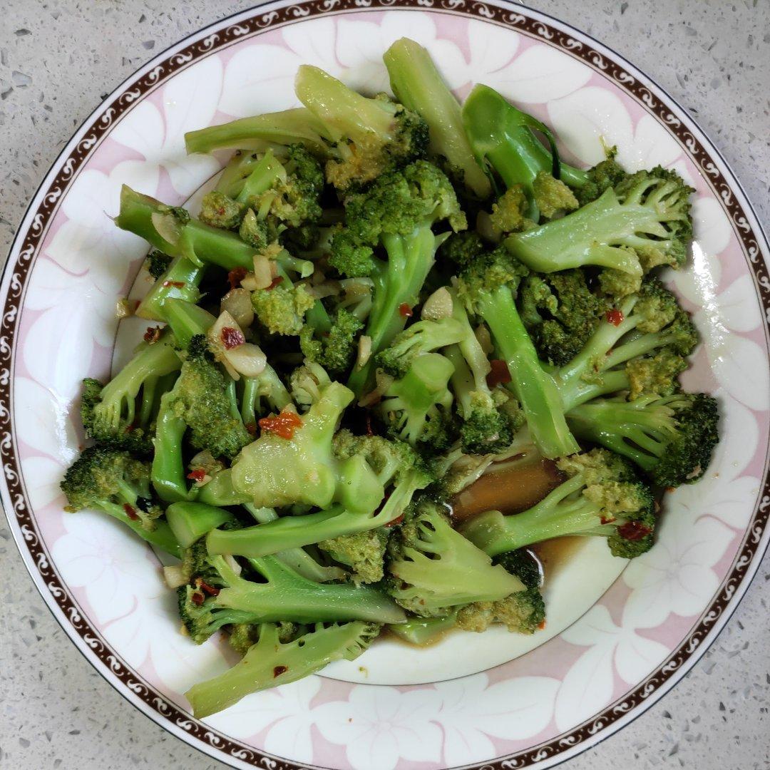 清炒西兰花