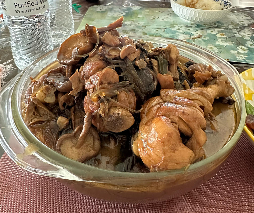 小鸡炖蘑菇