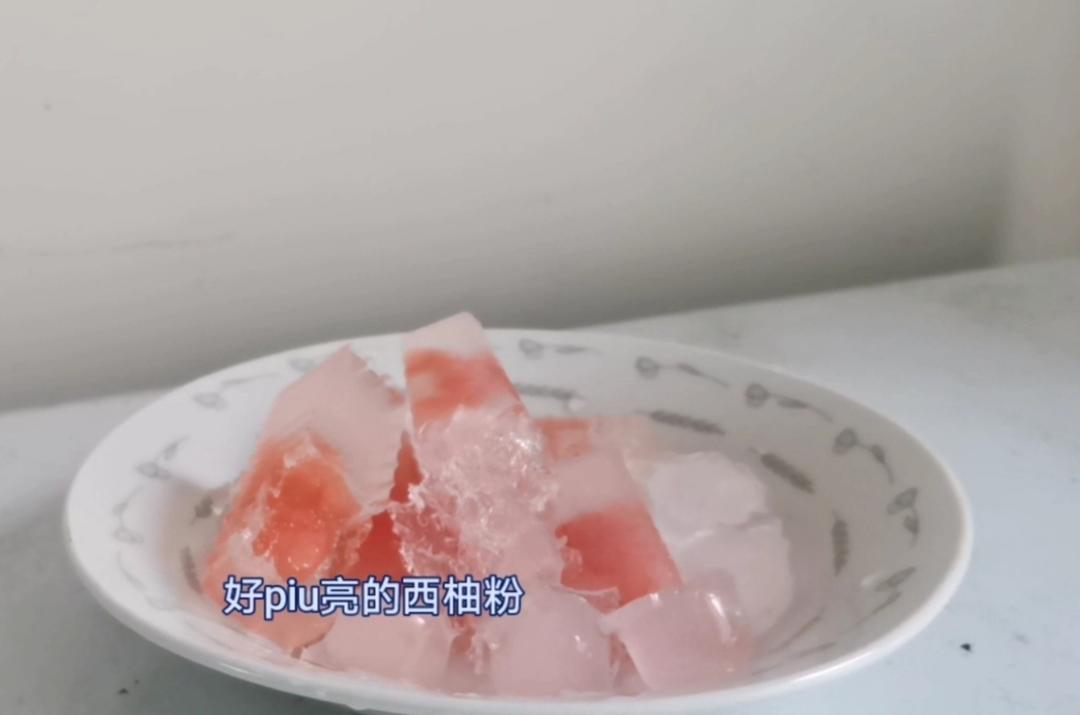 沉浸式拆冰😆好piu亮的西柚粉😘