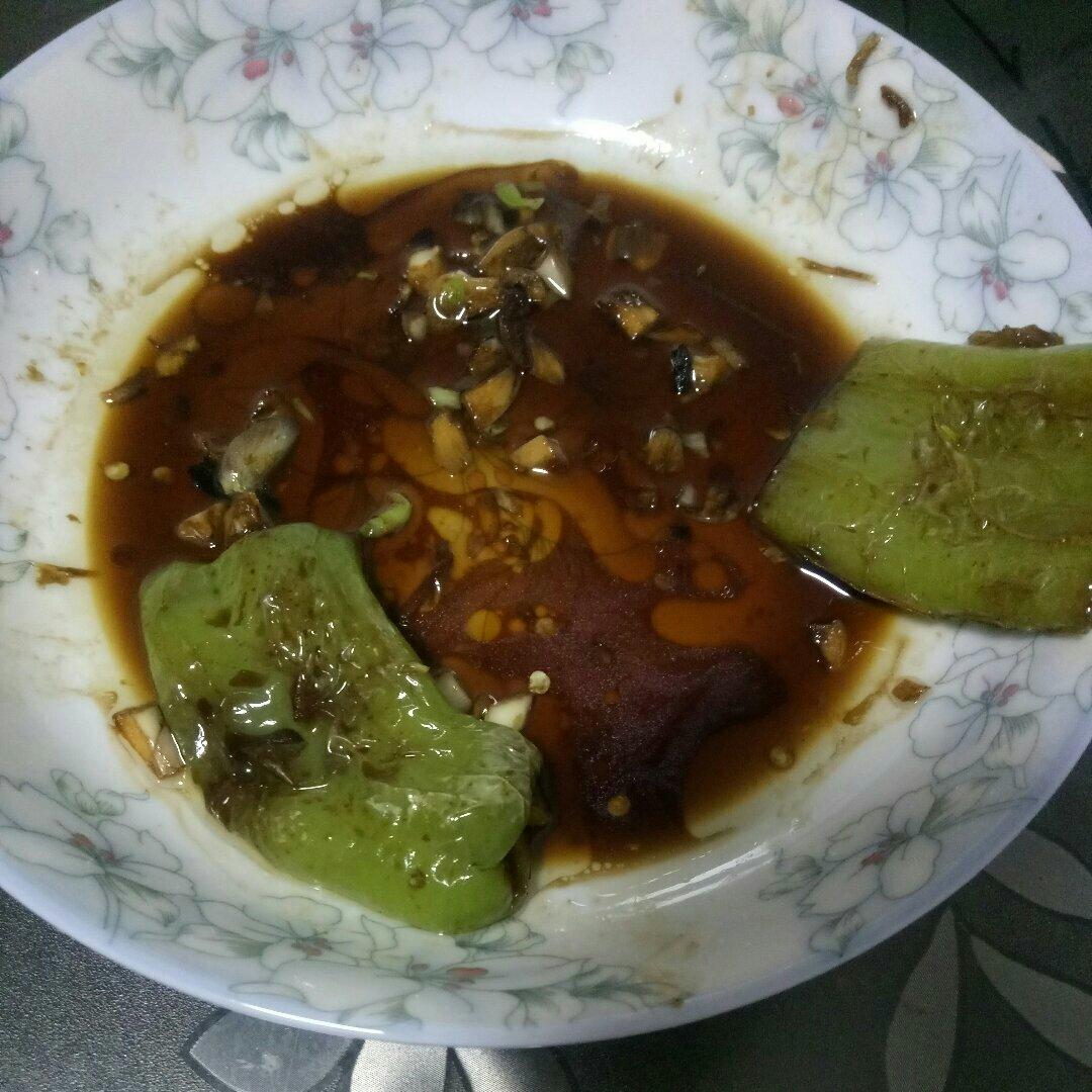 下饭神器--油焖尖椒（油不蹦手版）