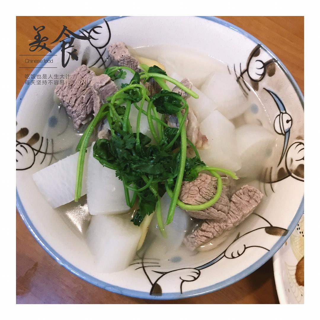 暖身清炖萝卜牛腩