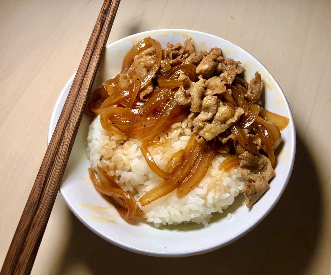 “吉野家”肥牛饭
