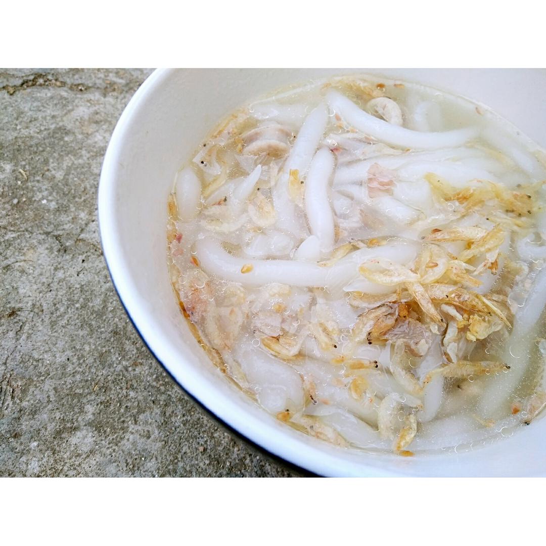 年12月11日#一碗河源特色[老鼠粉]里面没老鼠啦98放的猪杂和虾皮