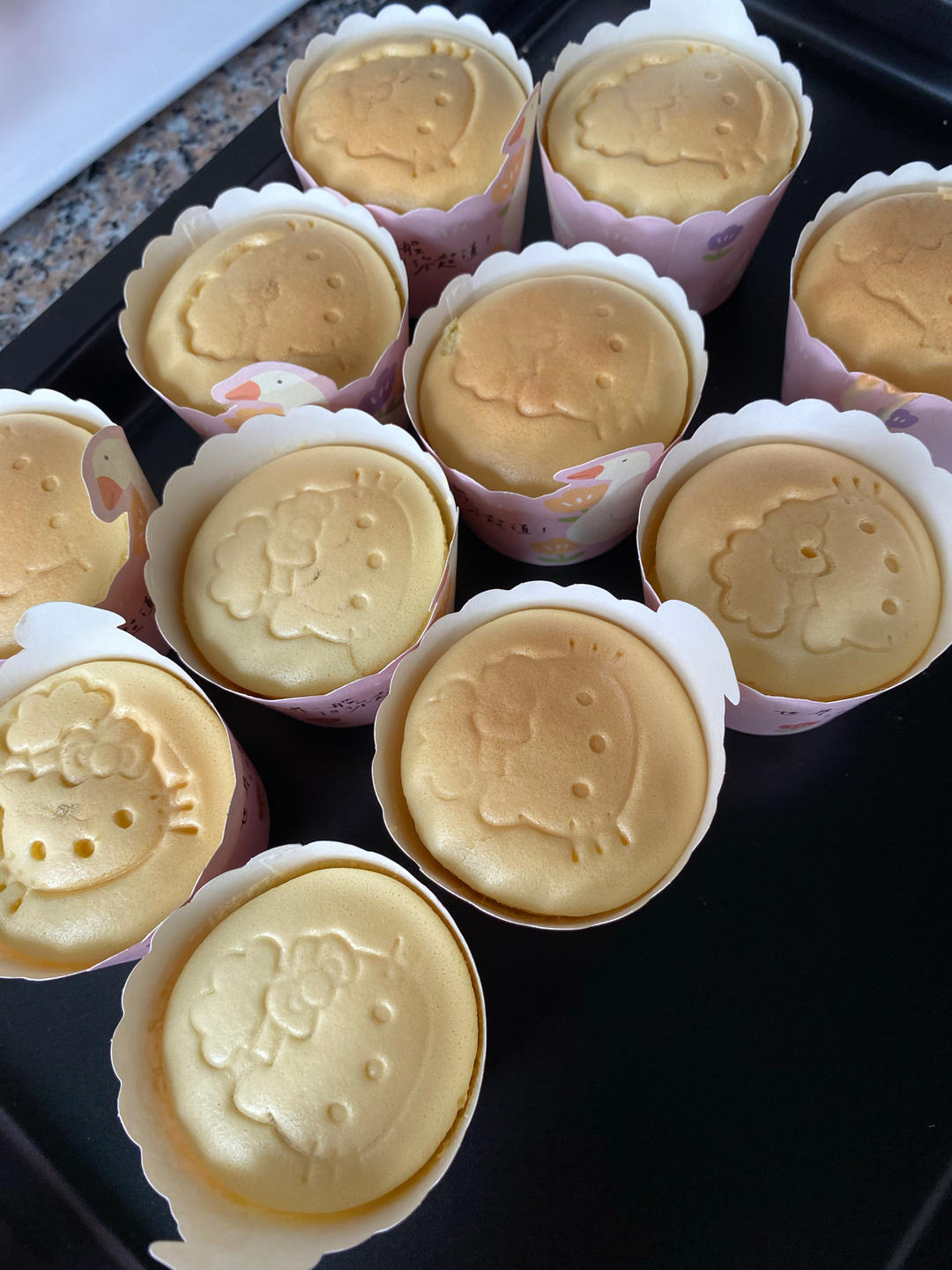 戚风纸杯蛋糕（不开裂、不塌陷）