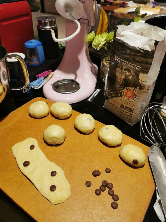 吃过这个黄油面包Brioche，你很难再爱上街边蛋糕店的面包店