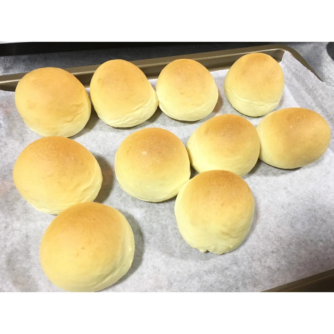 柔软看得见─超软香甜椰蓉小面包