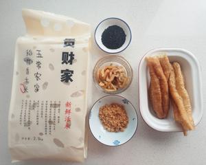 老上海早餐四大金刚之粢饭的做法 步骤1
