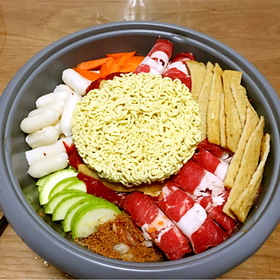 韩式部队火锅