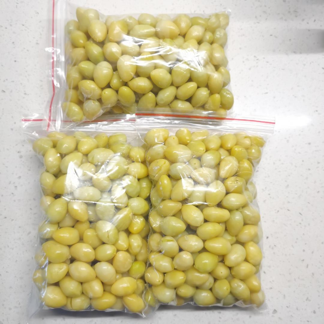 银杏果纯手工脱壳