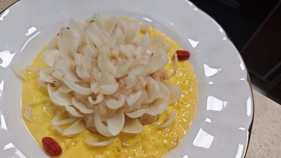 花开富贵（虾滑蒸百合）