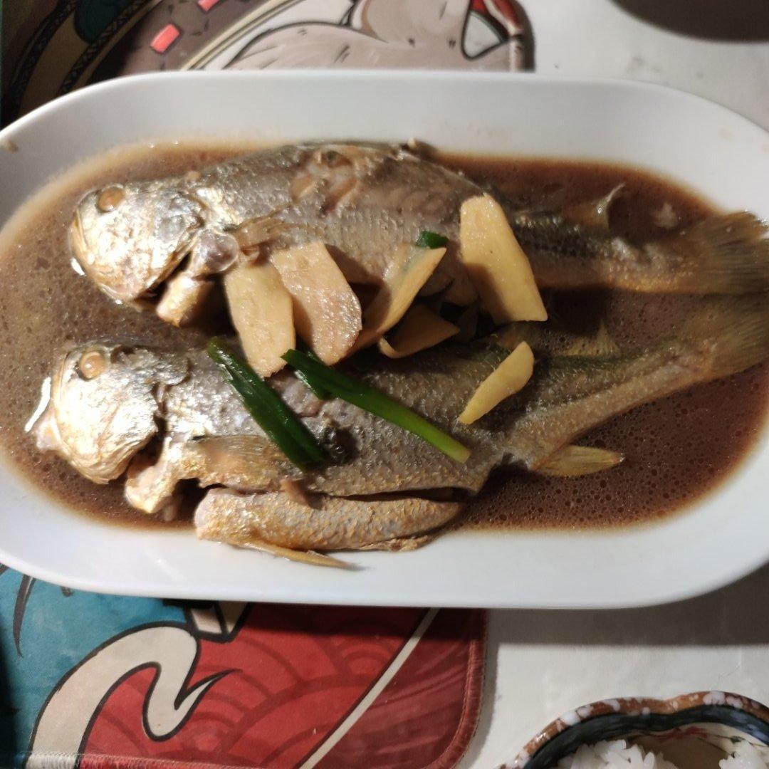 红烧黄鱼—鱼皮不破的小窍门