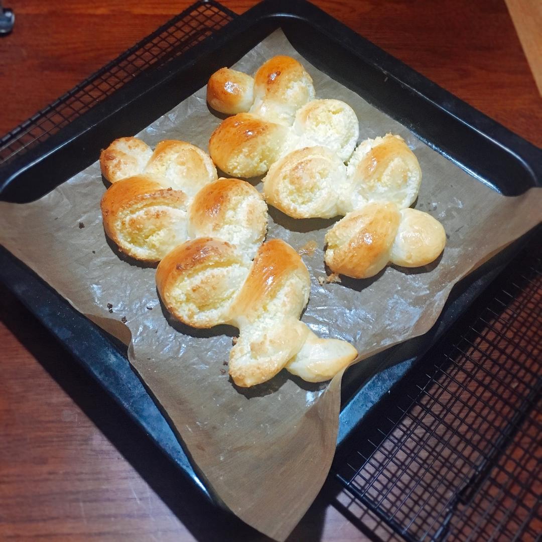 椰蓉麦穗面包