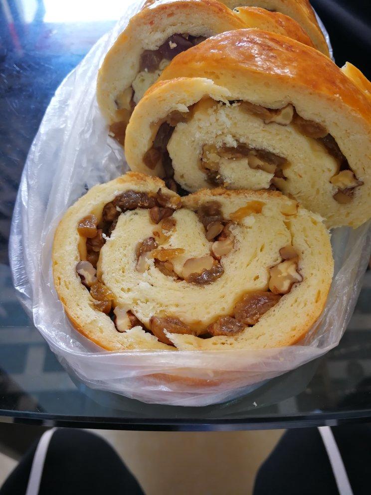 新疆果仁大列巴