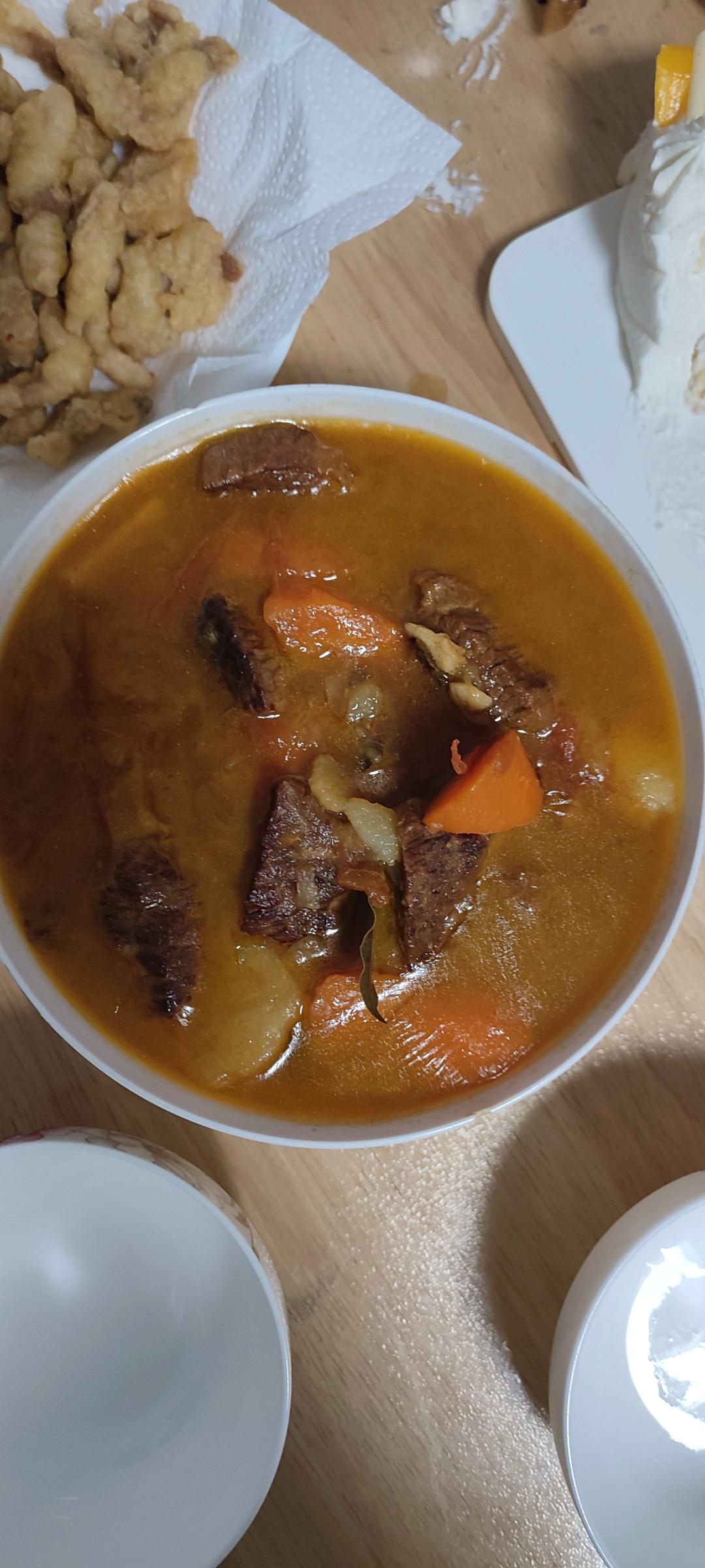 番茄土豆炖牛腩