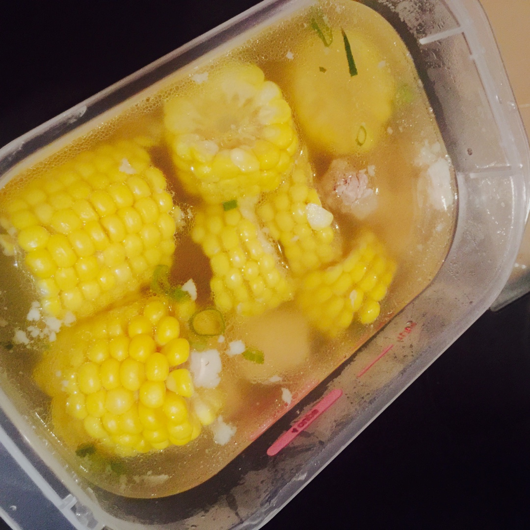 玉米排骨汤