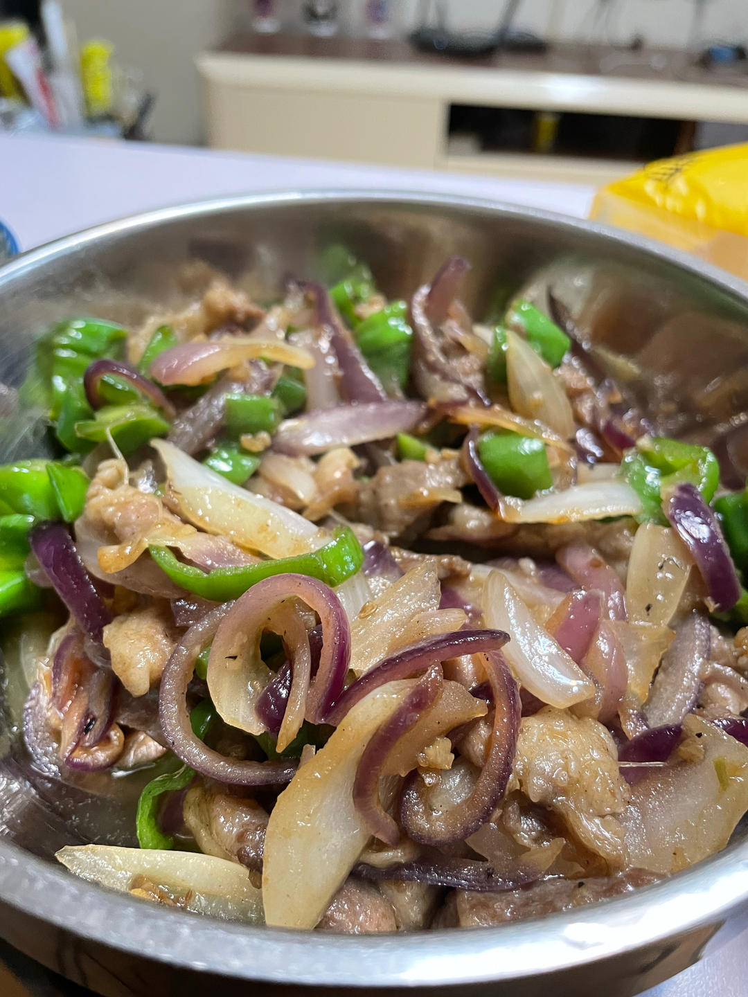 色香味俱全的洋葱炒肉