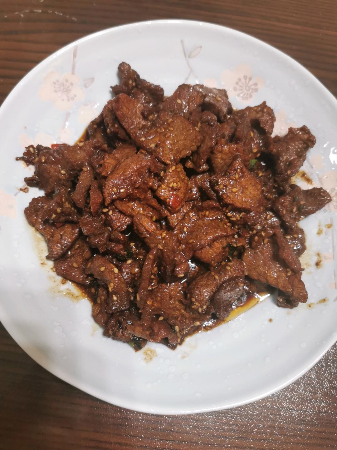 又香又嫩的小炒牛肉（巨好吃，手残党也能做）