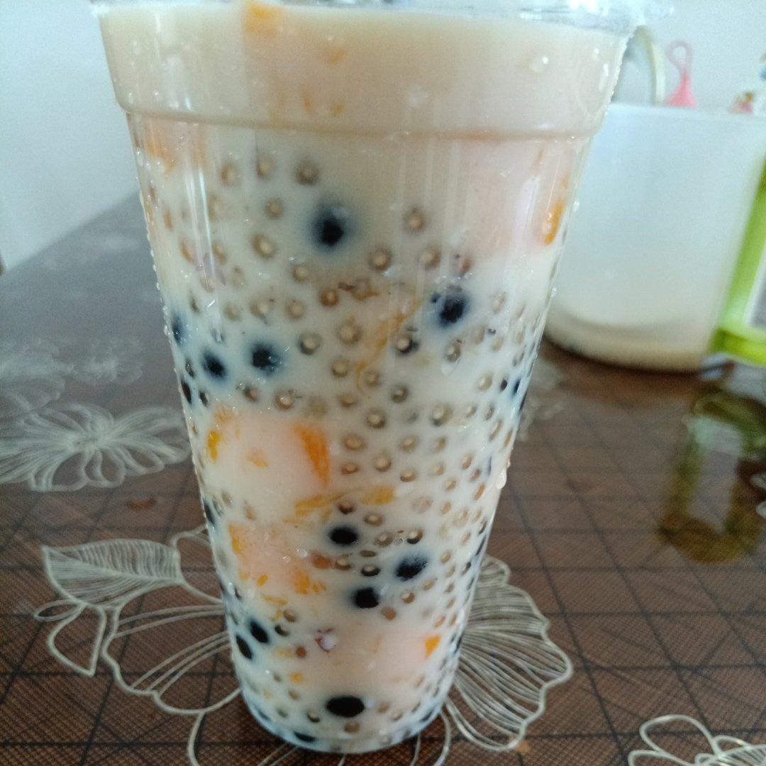 芒果西米露(卖40一碗不过分！)