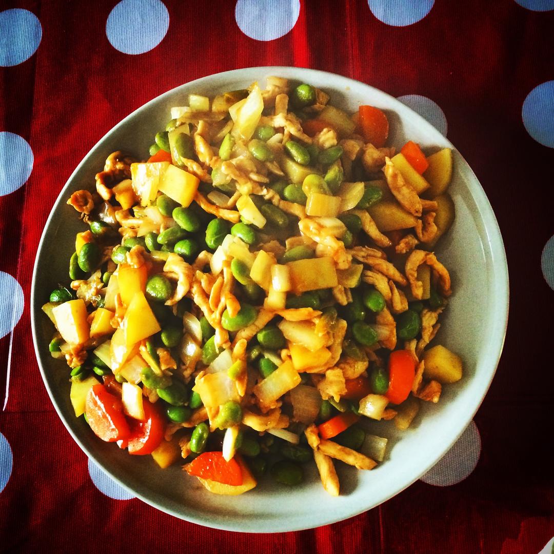 毛豆炒鸡肉的做法