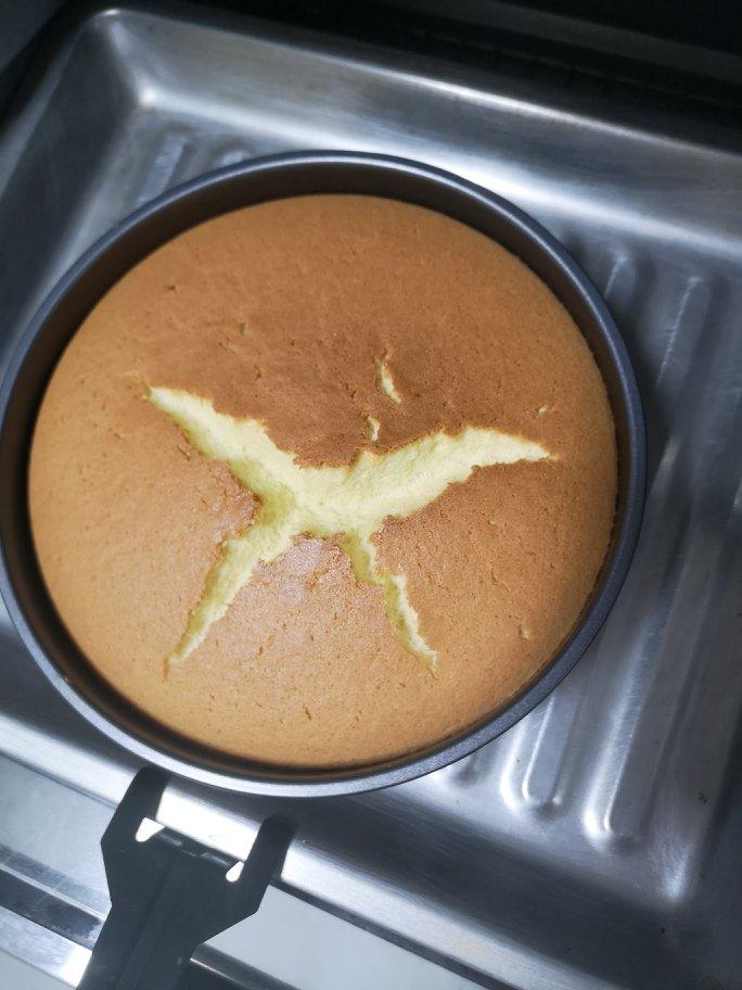 烤箱做蛋糕（戚风蛋糕的做法）