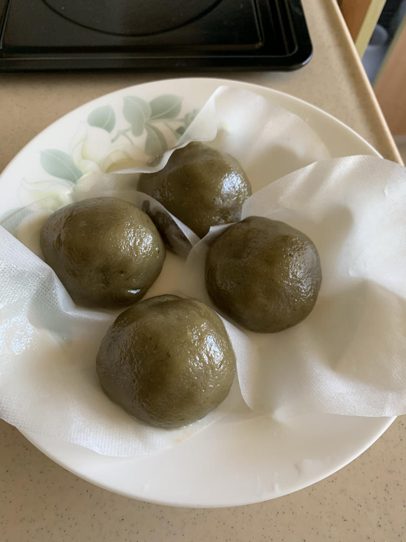 肉松蛋黄抹茶青团