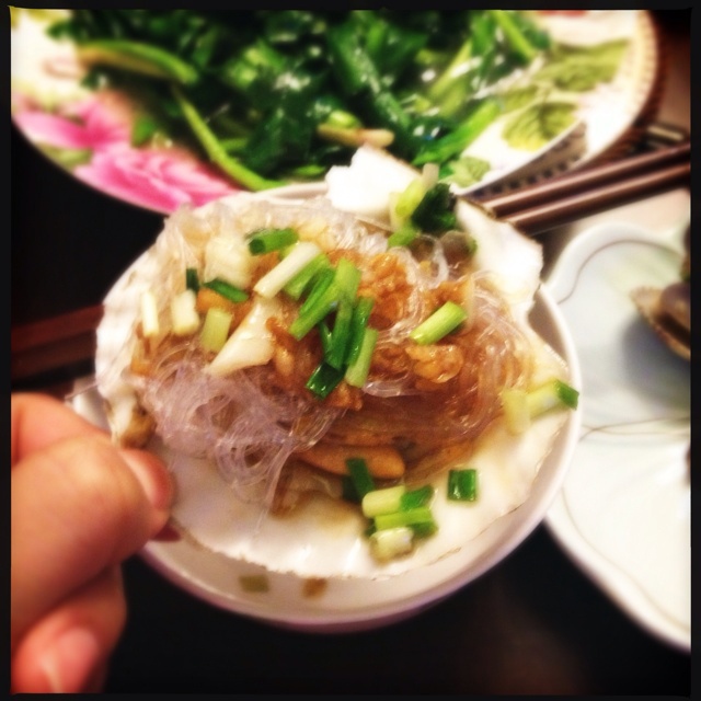 蒜蓉粉丝蒸扇贝