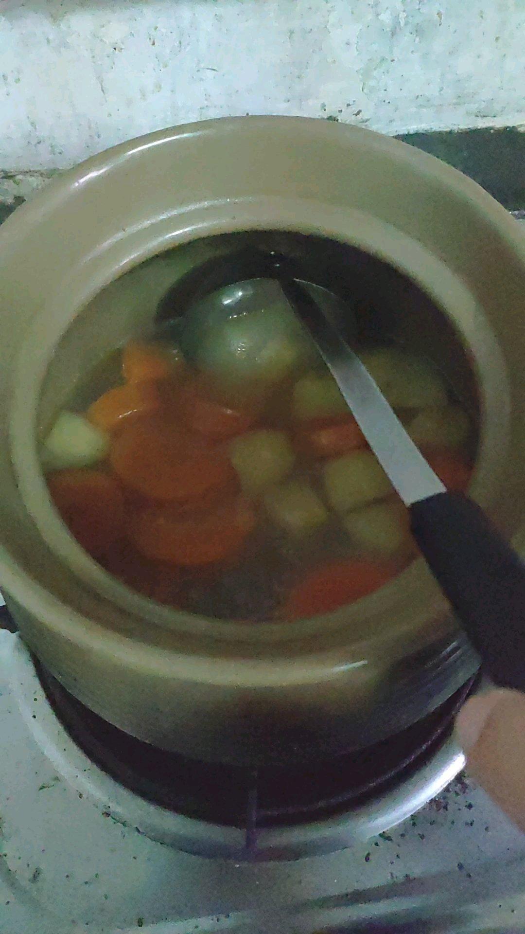 苹果胡萝卜汤 寒咳热咳都适合
