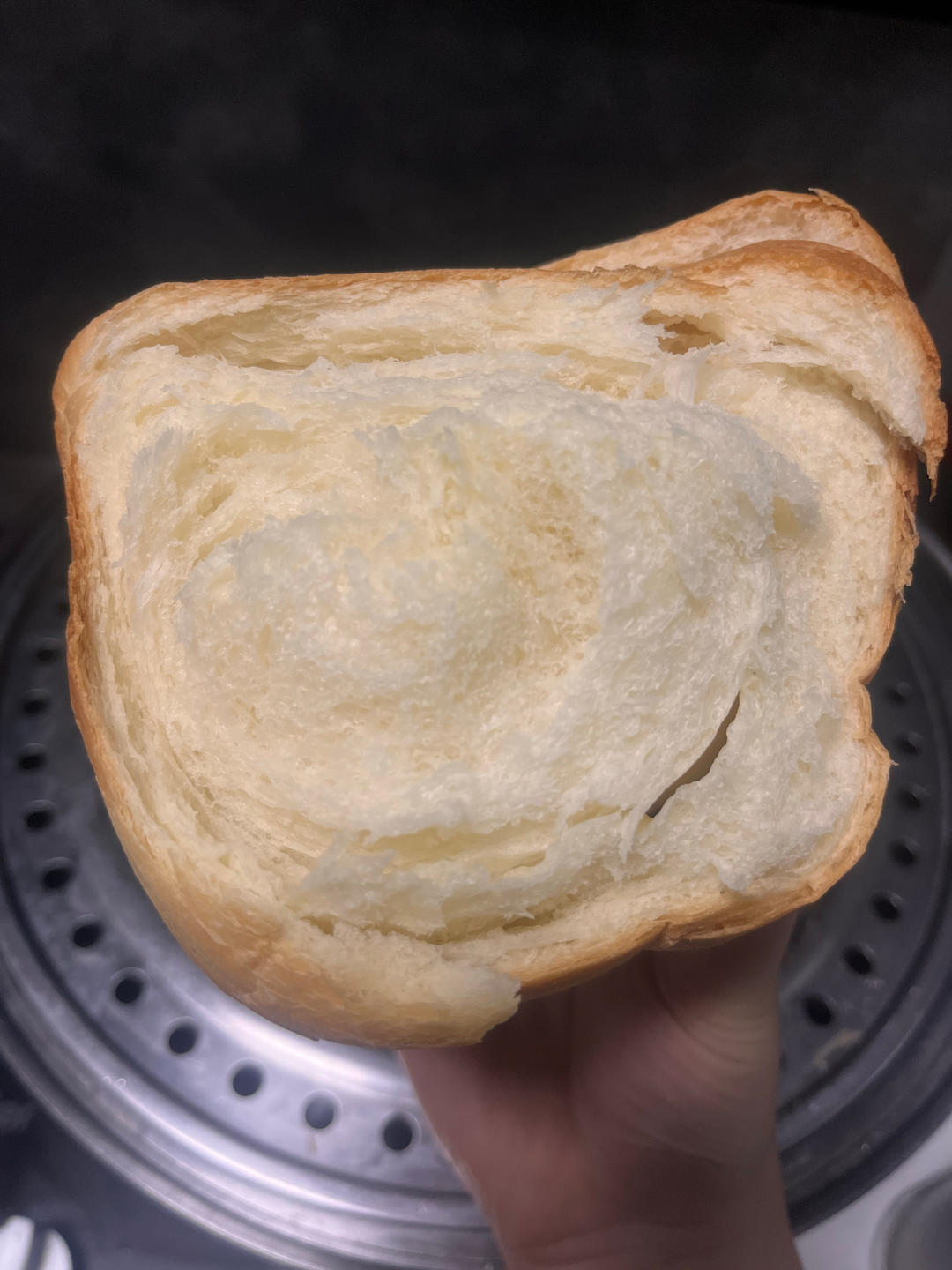 液种法鲜奶提子吐司，用面包机做的太好吃了！