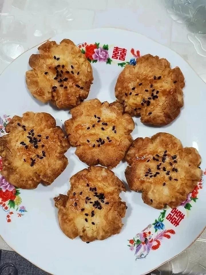轻轻一按就碎掉的原味桃酥（不输猪油版）