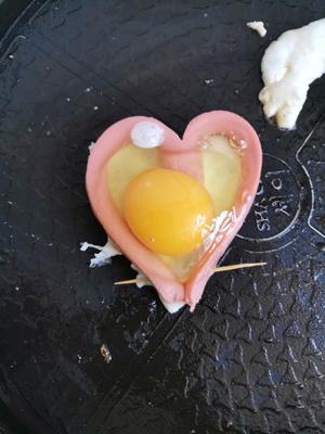 爱心煎蛋🍳的做法 步骤3