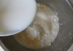 水煎玉米饼的做法 步骤3