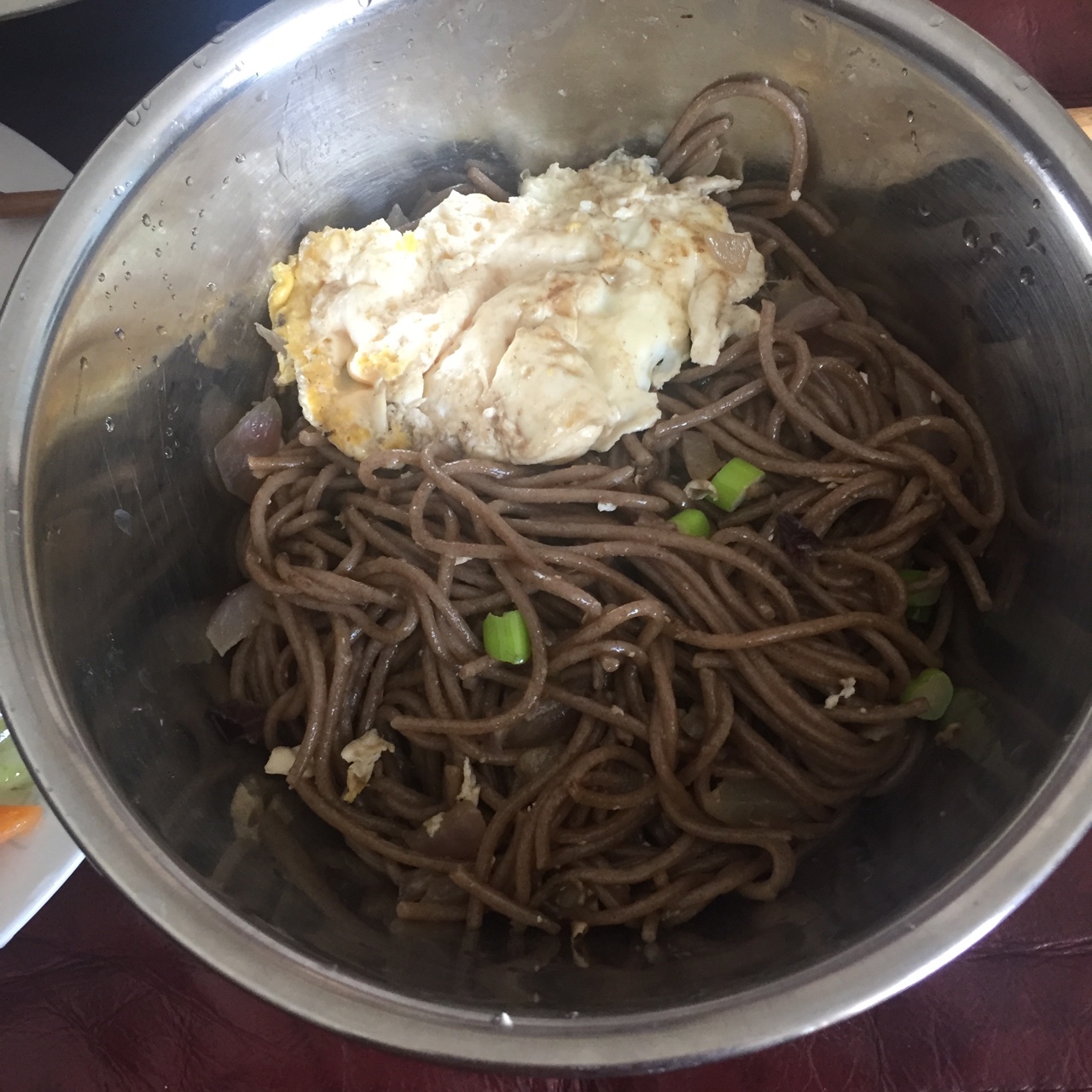 一个人的葱油面