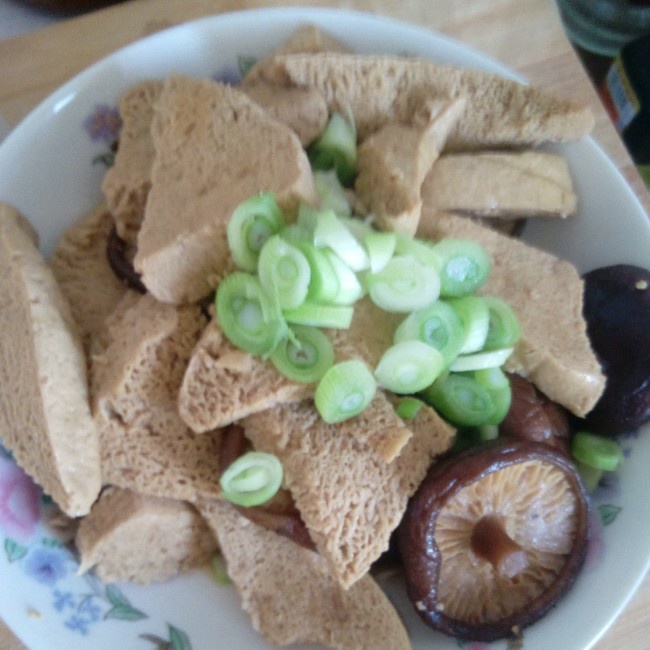 香菇烧冻豆腐