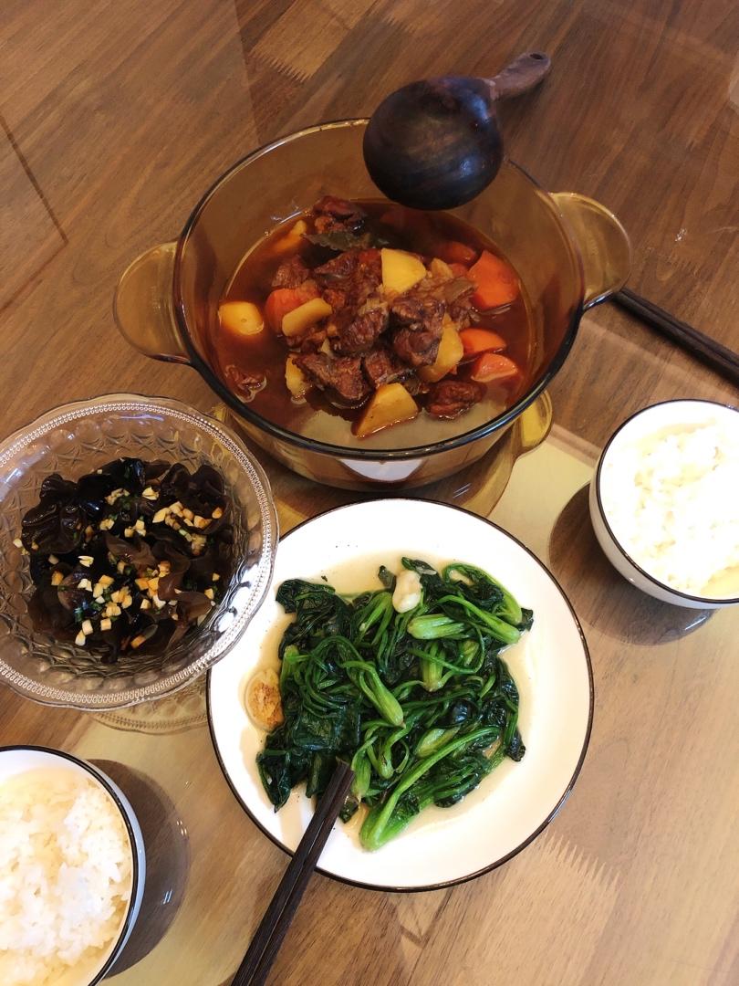 番茄土豆炖牛腩