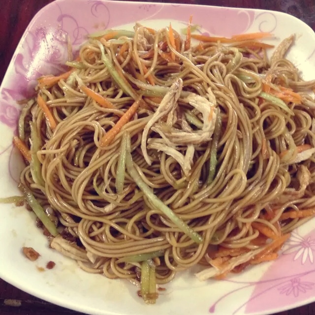 鸡丝凉面