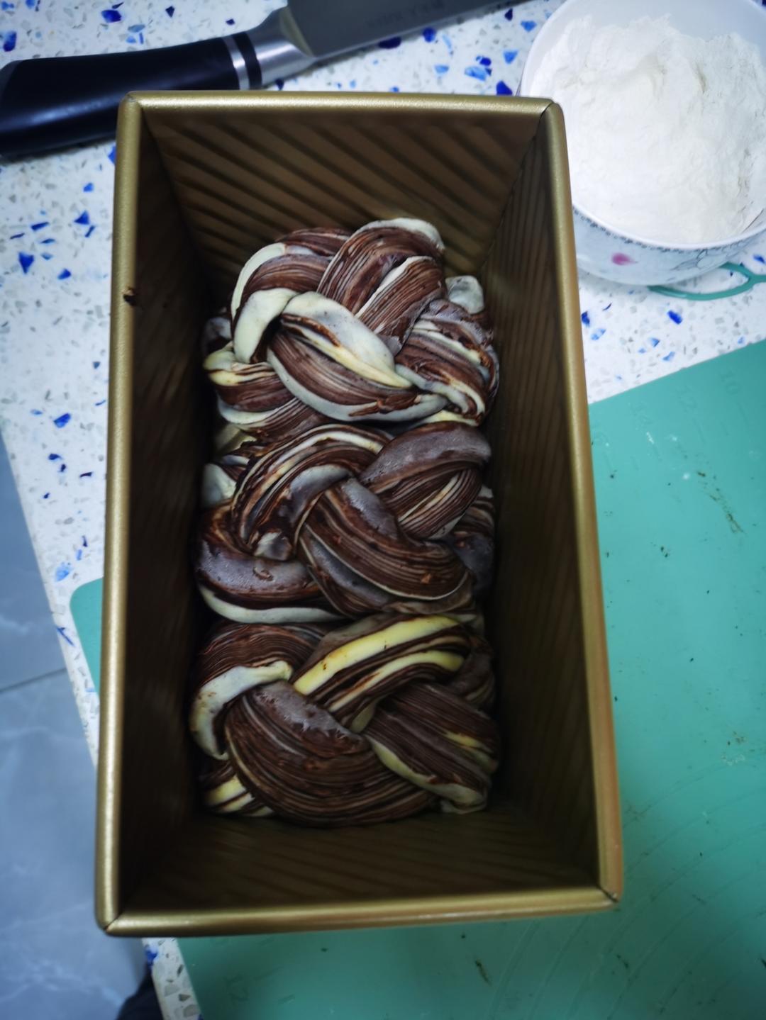 爆好吃大理石纹巧克力吐司