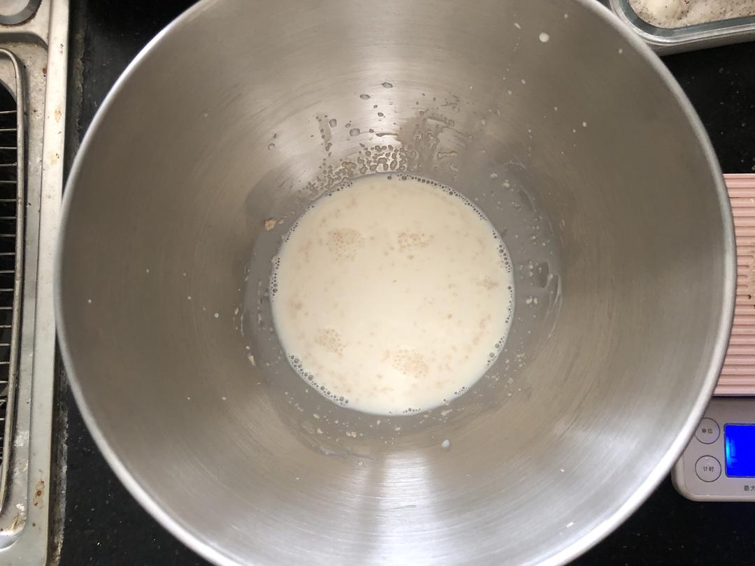 纯奶手撕吐司的做法 步骤1