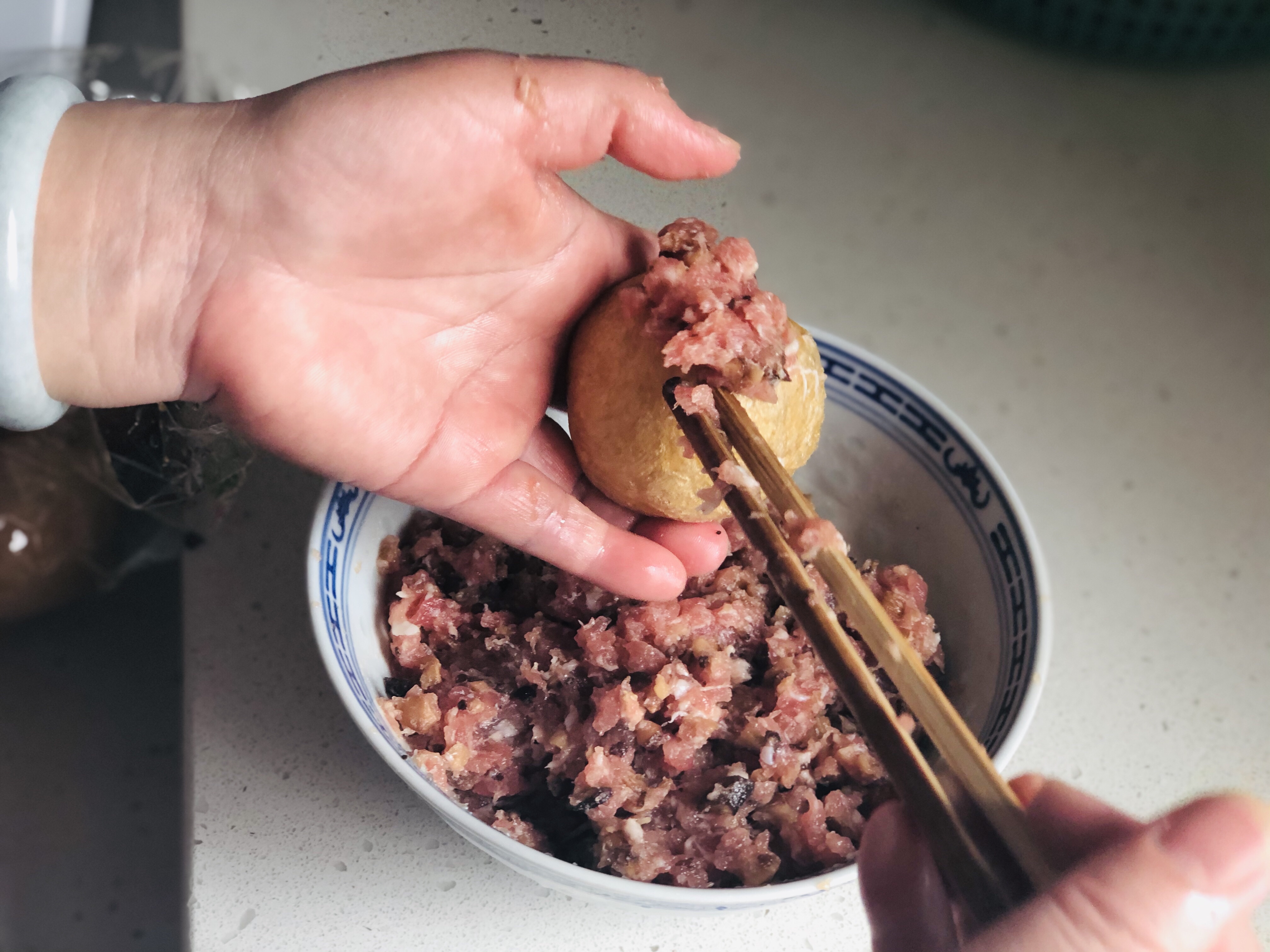 【私房菜】油面筋香菇塞肉（术后恢复也能吃）的做法 步骤11