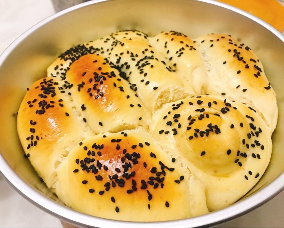 不用揉出膜的松软红豆面包