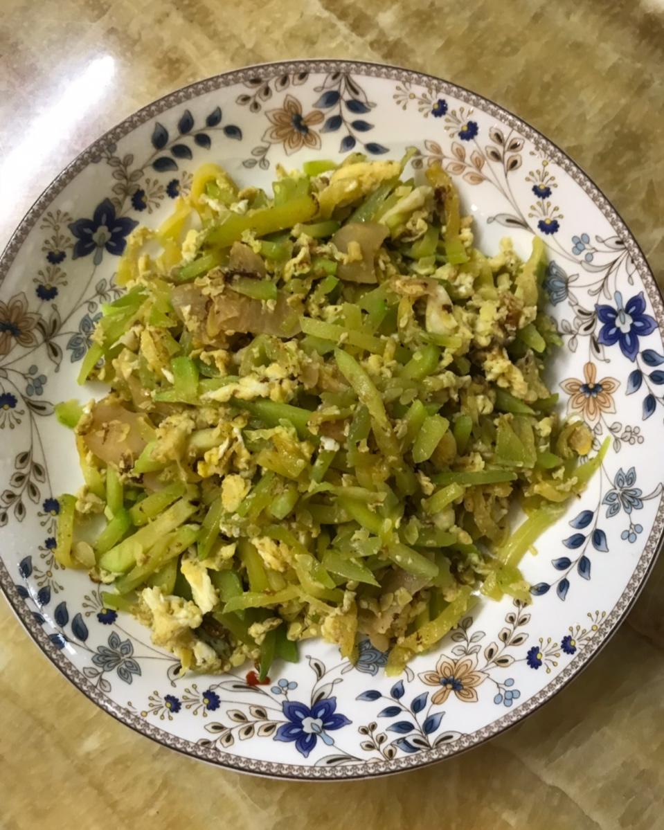 榨菜南瓜炒蛋
