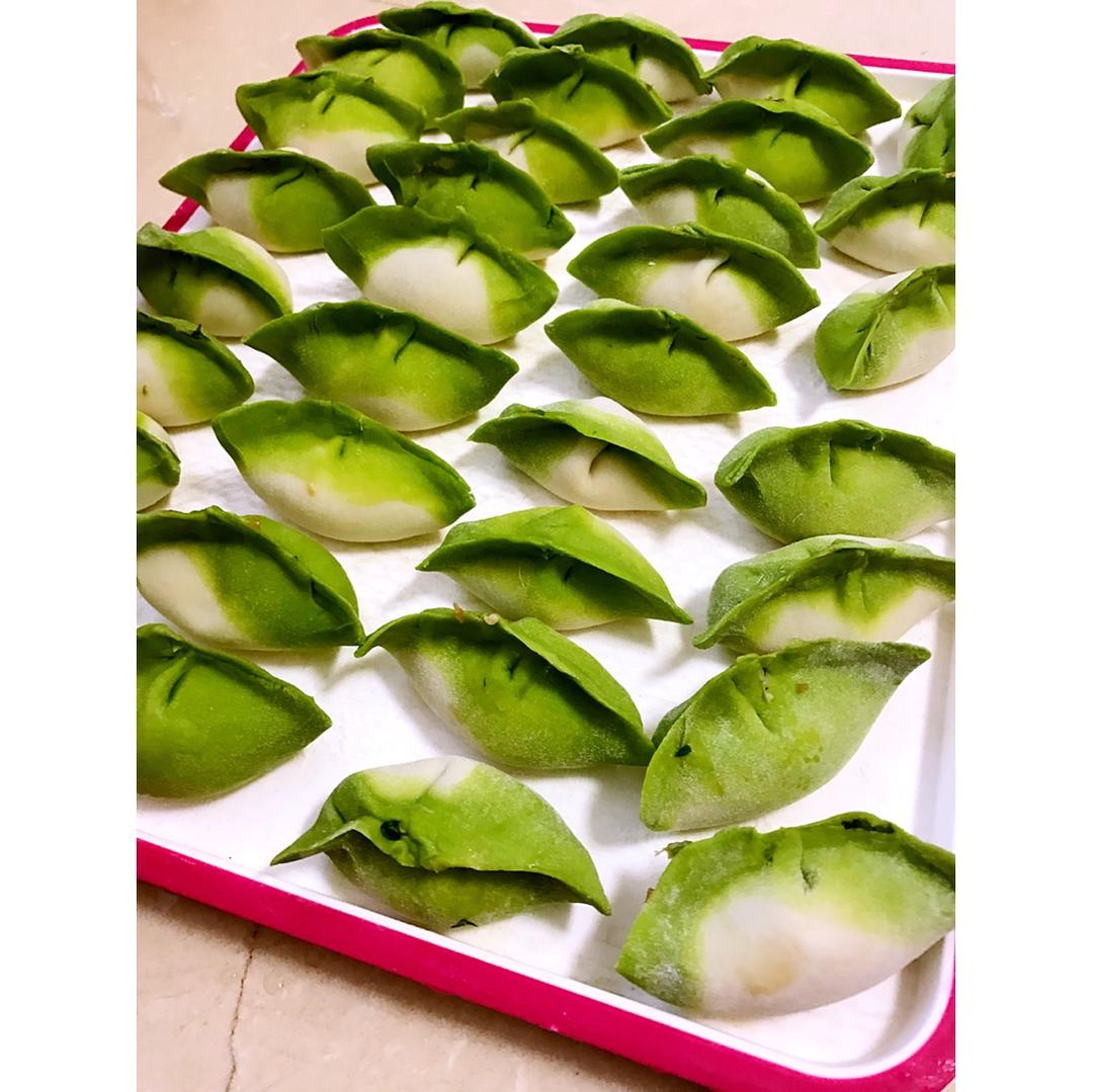 翡翠白玉白菜饺子详细版（附翡翠白玉白菜饺子包法，翡翠白玉饺子皮两种制法，面包机和面，翡翠白玉烧卖，各种馅料搭配）